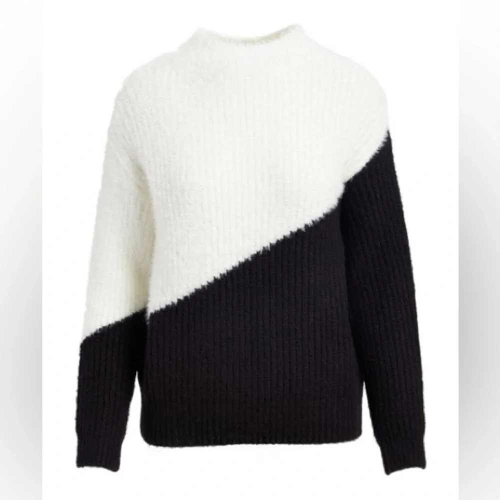 Cocobleu New York Eyelash Knit Colorblock Sweater (Size S)